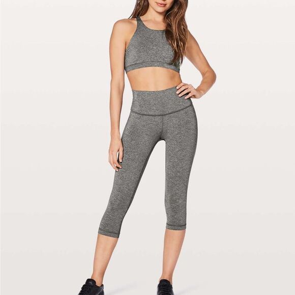 Lululemon Tied To It Sports Bra in Heathered Black Size 4 - Picture 3 of 7